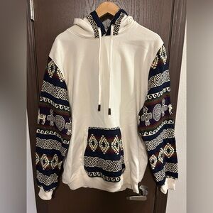NWOT Bohemian Aztec Pattern Ecuador Long Sleeve Hoodie XL